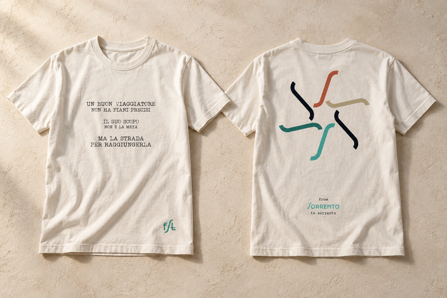 T-shirt fronte e retro: frase sul viaggio, piccolo monogramma e composizione radiale multicolore
